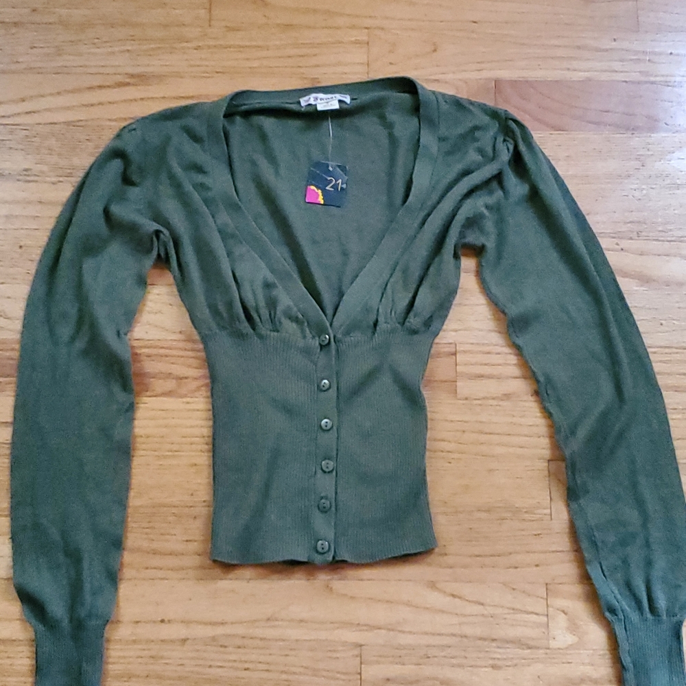 Forever 21 NWT sweater